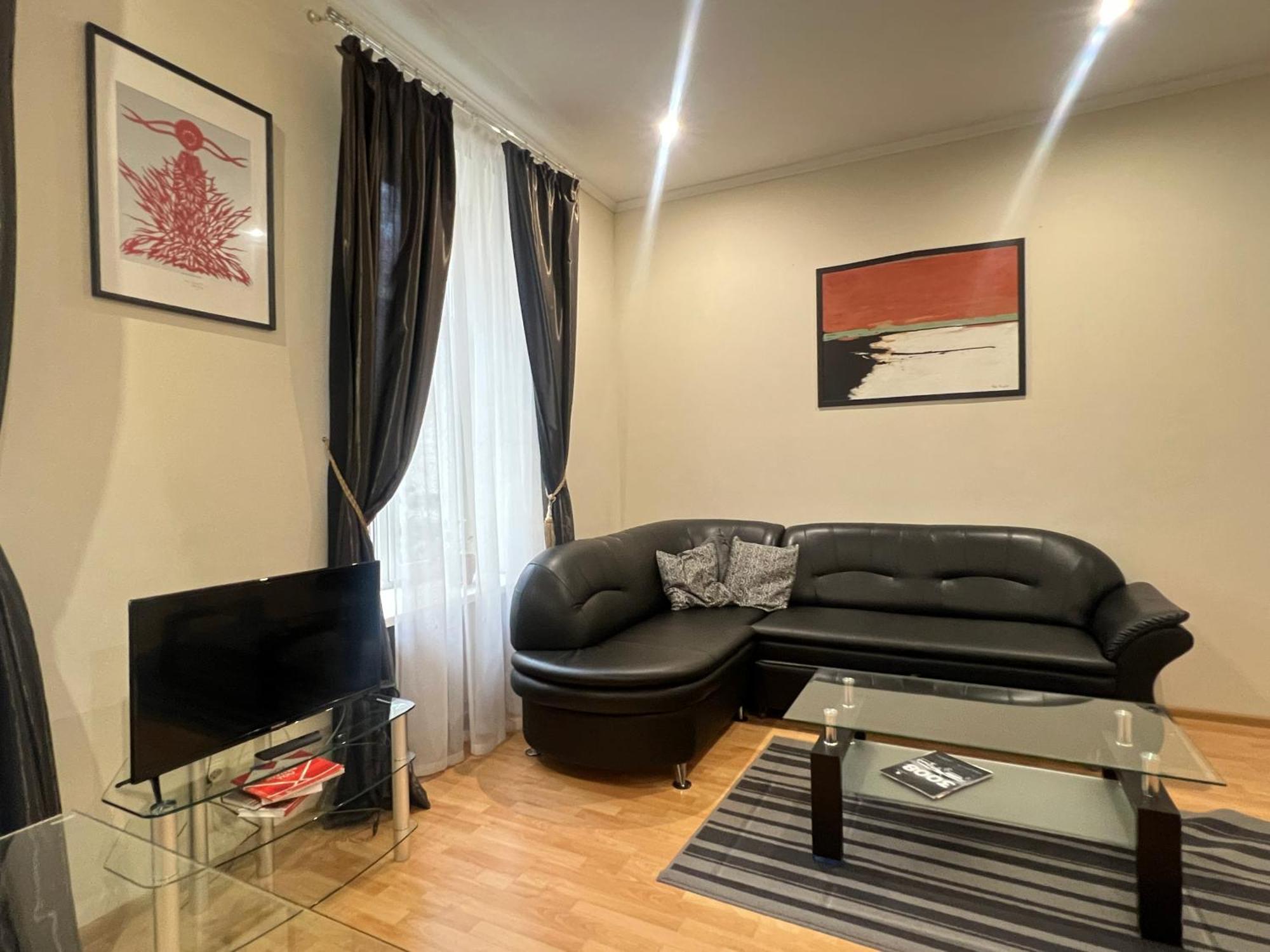Apartments On Skoryka Str Λβιβ Εξωτερικό φωτογραφία