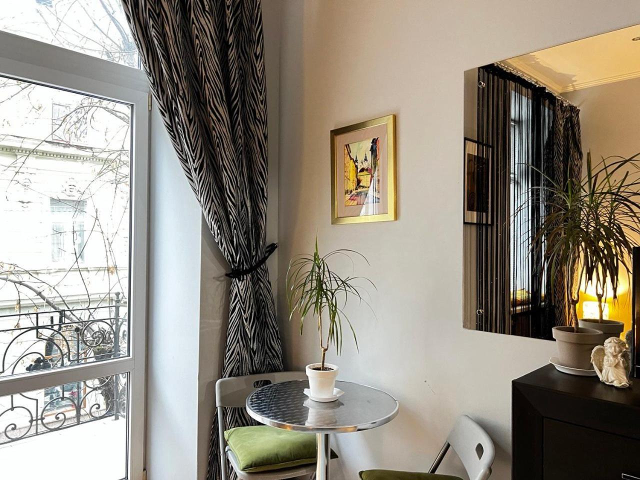Apartments On Skoryka Str Λβιβ Εξωτερικό φωτογραφία